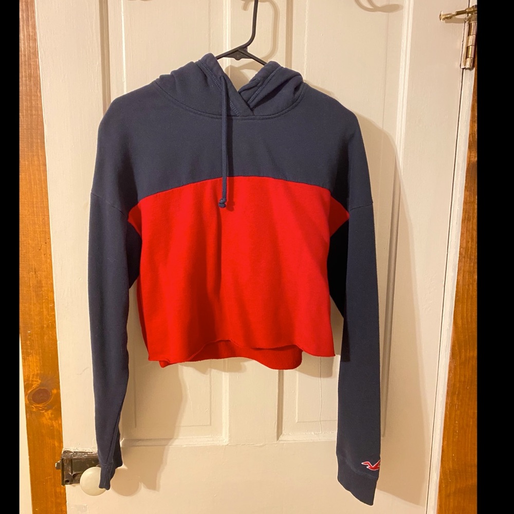 Hollister cropped hoodie